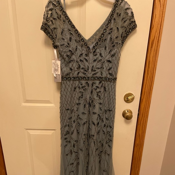 NWT SIZE 4 SYLVEE OLEG CASSINI SAGE GOWN - Picture 9 of 9